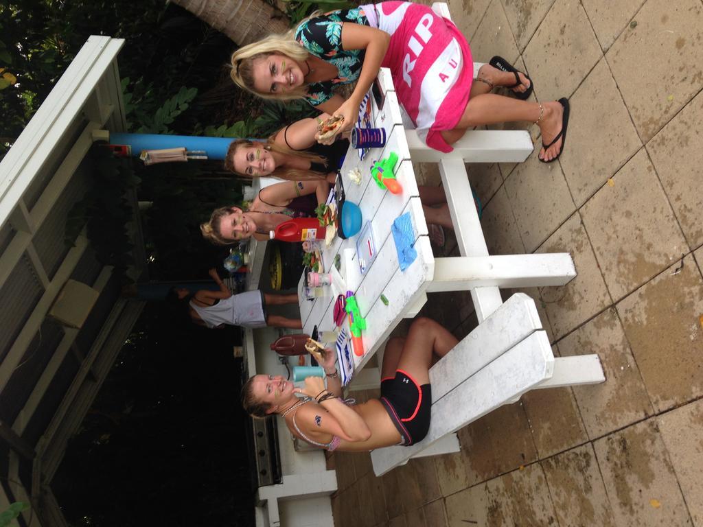Absolute Backpackers Mission Beach Bagian luar foto