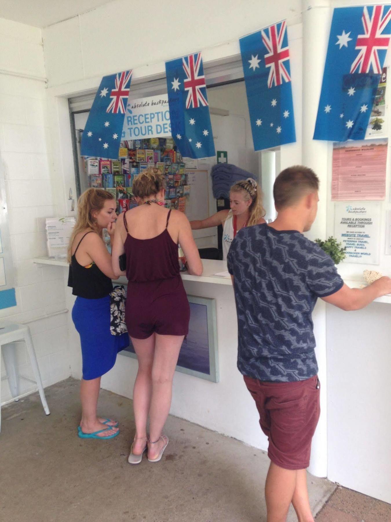 Absolute Backpackers Mission Beach Bagian luar foto